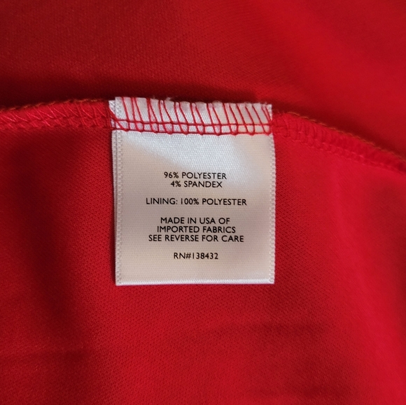 Women's Modcloth Red Fit to Flare Dress Short Sleeve V-neckline Lined Skirt EUC - Picture 9 of 10